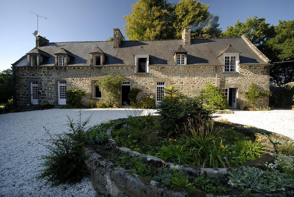 La Grande Sauvagère Bed and Breakfast Saint-Pierre-de-Plesguen Esterno foto