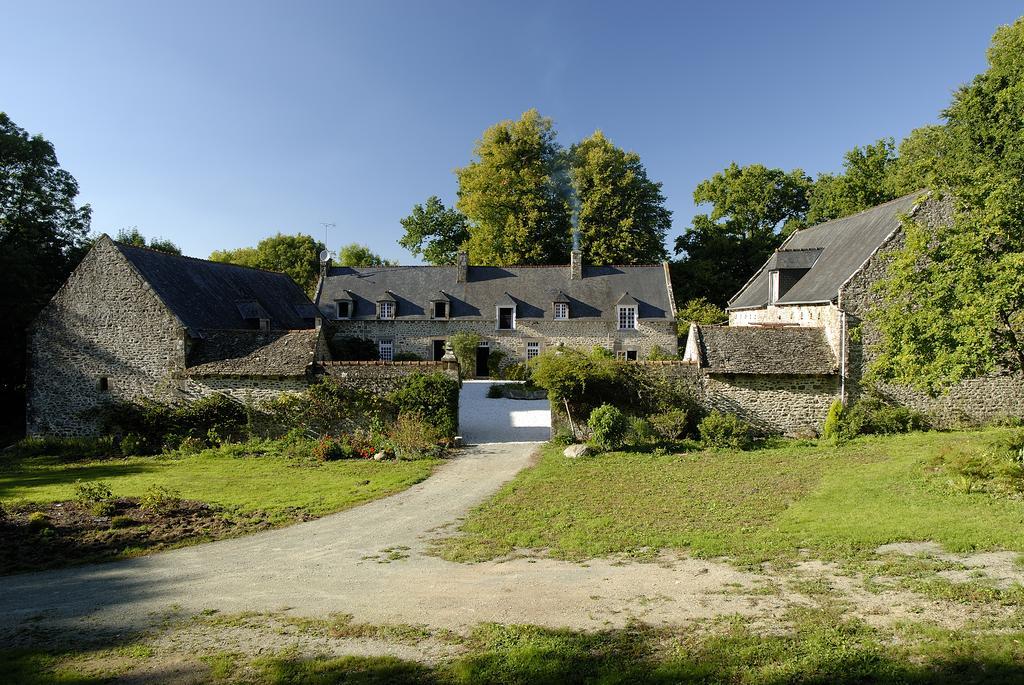 La Grande Sauvagère Bed and Breakfast Saint-Pierre-de-Plesguen Esterno foto
