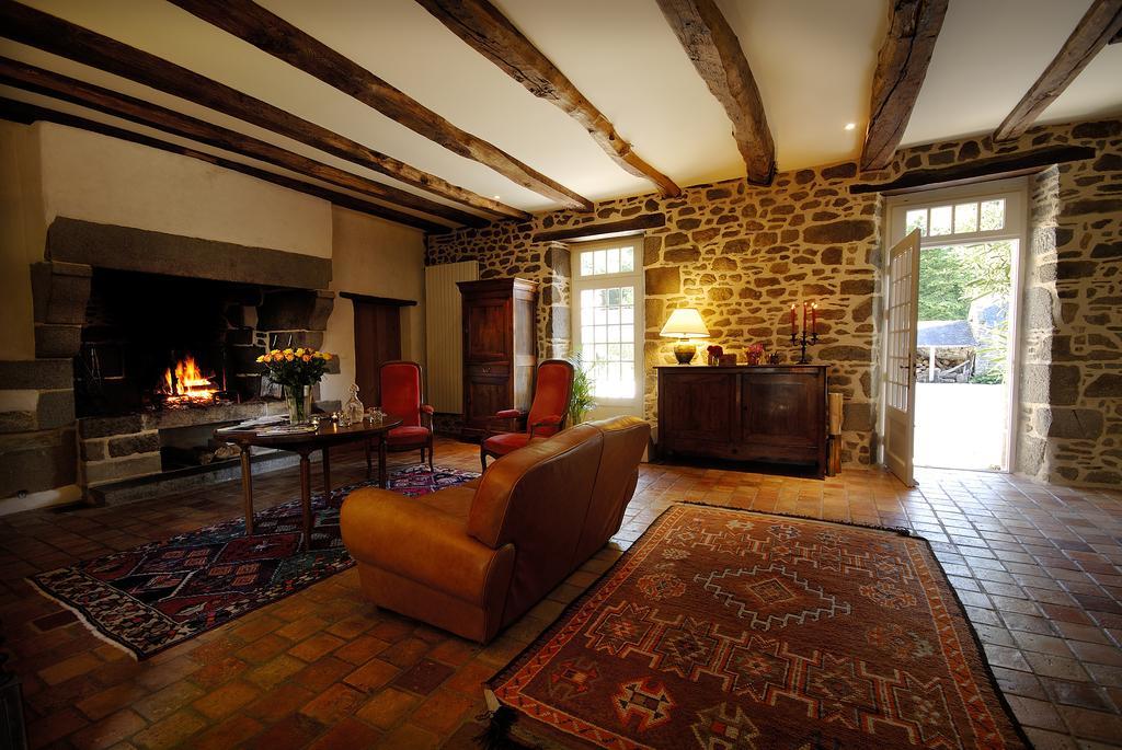 La Grande Sauvagère Bed and Breakfast Saint-Pierre-de-Plesguen Esterno foto
